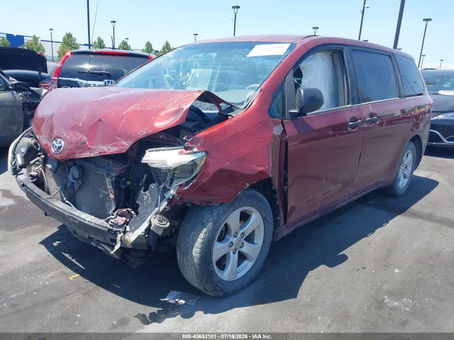 5TDZK3DC2ES463690 Toyota Sienna L V6 7 Passenger