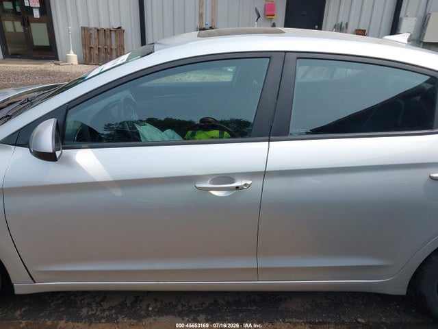 45653169 :رقم المزاد ، 5NPD84LF6HH200123 vin ، 2017 Hyundai Elantra Value Edition مزاد بيع