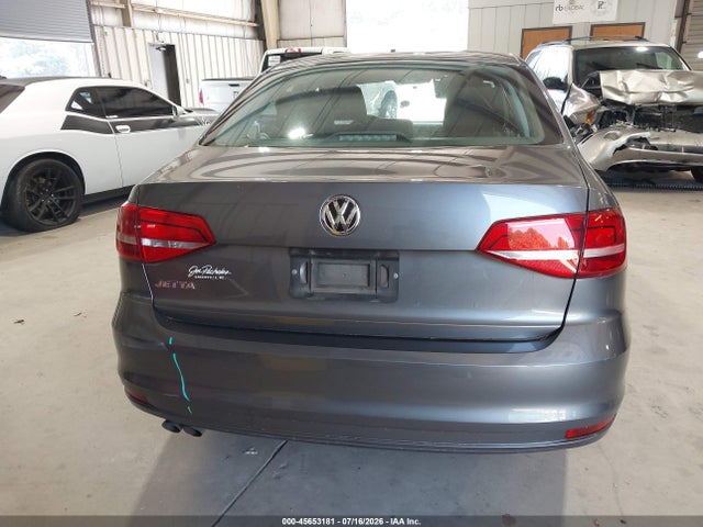 2015 Volkswagen Jetta 2.0l S მანქანა იყიდება აუქციონზე, vin: 3VW2K7AJ1FM402146, აუქციონის ნომერი: 45653181