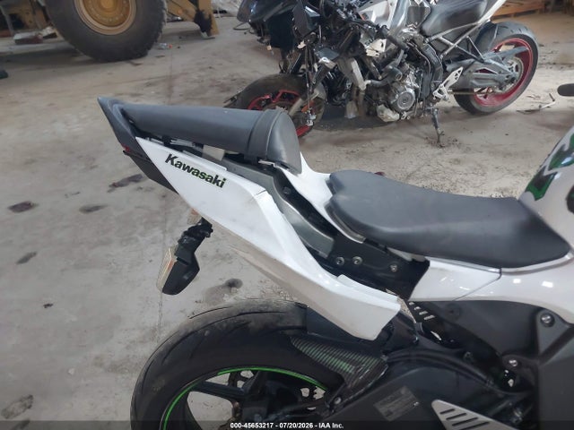 Kawasaki Zx636 E 2017 JKBZXJE16HA025524 Image 16