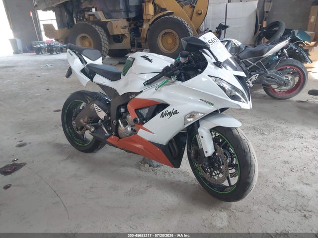 Kawasaki Zx636 E 2017 JKBZXJE16HA025524 Image 2