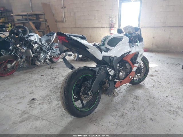 Kawasaki Zx636 E 2017 JKBZXJE16HA025524 Image 3