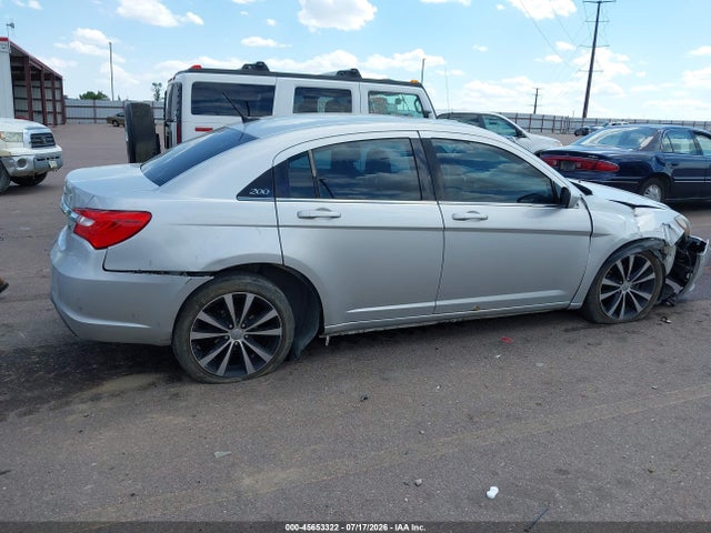 Продаж на аукціоні авто 2012 Chrysler 200 Touring, vin: 1C3CCBBG8CN258286, номер лоту: 45653322