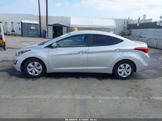 Hyundai ELANTRA SE 2016 5NPDH4AE9GH789547 Image 14