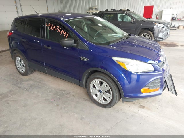 2016 Ford Escape S მანქანა იყიდება აუქციონზე, vin: 1FMCU0F72GUA63590, აუქციონის ნომერი: 45653441