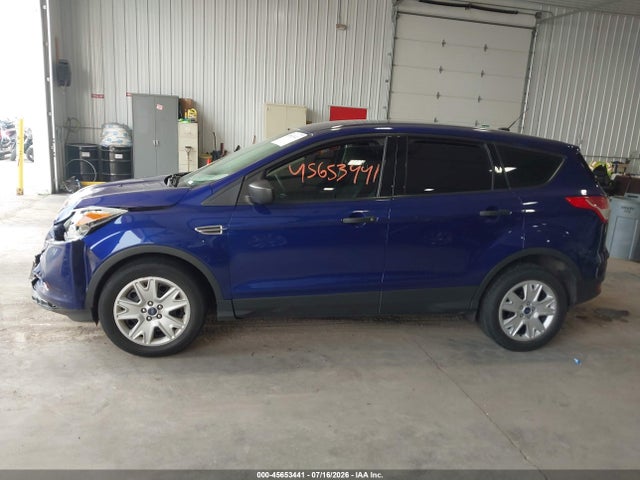 2016 Ford Escape S მანქანა იყიდება აუქციონზე, vin: 1FMCU0F72GUA63590, აუქციონის ნომერი: 45653441