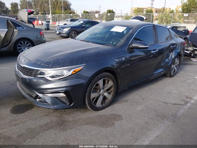 2020 Kia Optima S მანქანა იყიდება აუქციონზე, vin: 5XXGT4L32LG406187, აუქციონის ნომერი: 45653450