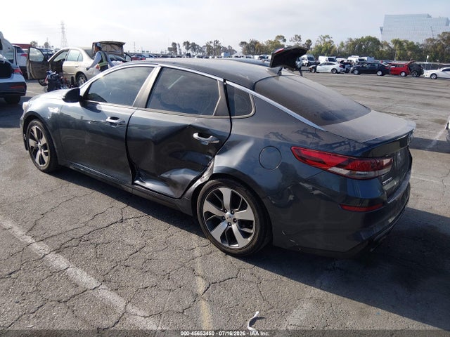 2020 Kia Optima S მანქანა იყიდება აუქციონზე, vin: 5XXGT4L32LG406187, აუქციონის ნომერი: 45653450