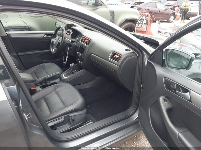 Продажа на аукционе авто 2014 Volkswagen Jetta 2.0l Tdi, vin: 3VWLL7AJ7EM323287, номер лота: 45653463