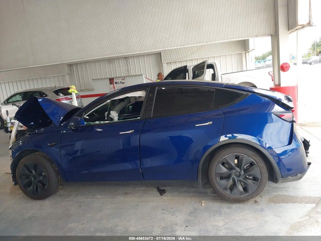 Продаж на аукціоні авто 2024 Tesla Model Y Long Range Dual Motor All-wheel Drive, vin: 7SAYGAEE5RF201497, номер лоту: 45653472