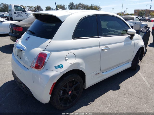 Fiat 500E BATTERY ELECTRIC 2016 3C3CFFGE4GT165213 Image 4