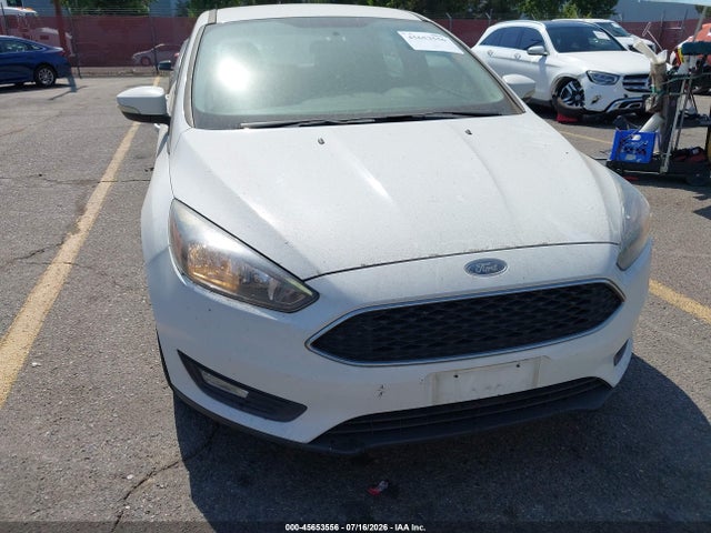 Ford FOCUS SE 2015 1FADP3K28FL385866 Image 6