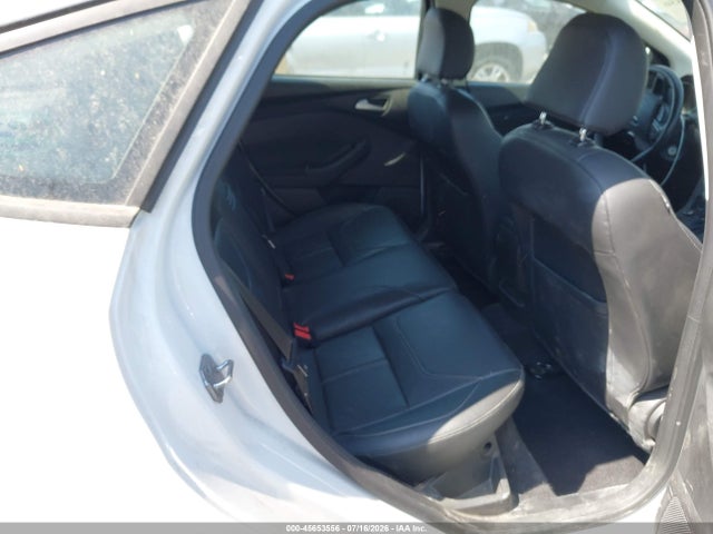 Ford FOCUS SE 2015 1FADP3K28FL385866 Image 8