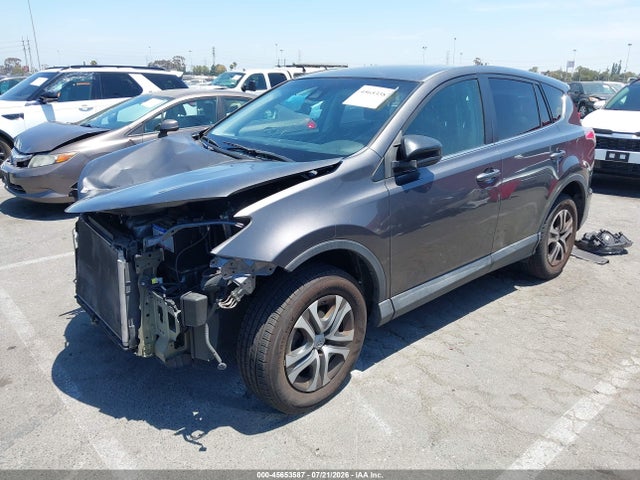 Toyota RAV4 LE 2017 2T3ZFREV2HW401961 Image 2