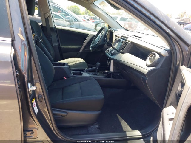 Toyota RAV4 LE 2017 2T3ZFREV2HW401961 Image 5
