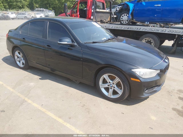 45653607 :رقم المزاد ، WBA3B3C52DF538439 vin ، 2013 Bmw 328i Xdrive مزاد بيع