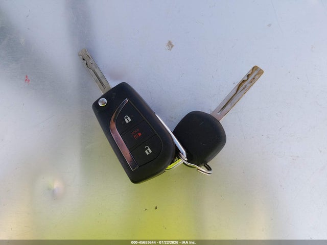 Продажа на аукционе авто 2018 Toyota C-hr Xle, vin: JTNKHMBX3J1011634, номер лота: 45653644