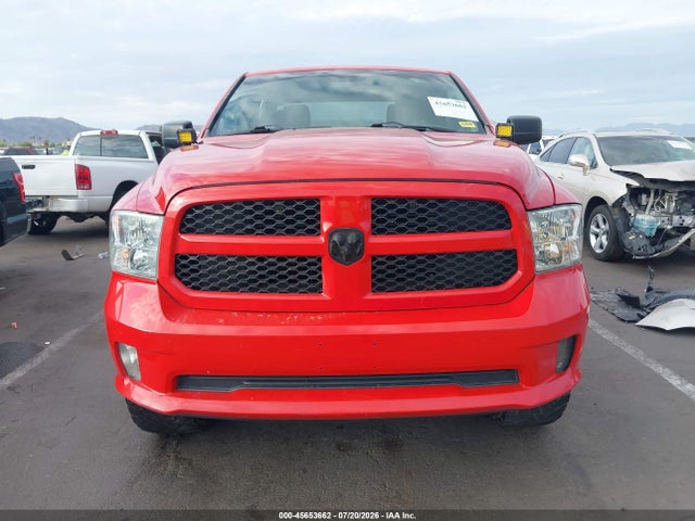 1C6RR6FG0HS585187 RAM 1500 Express 4x2 6&#039;4 Box