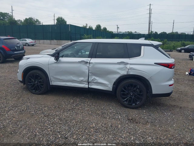 2023 Mitsubishi Outlander Se Black Edition S-awc მანქანა იყიდება აუქციონზე, vin: JA4J4UA80PZ058646, აუქციონის ნომერი: 45653702