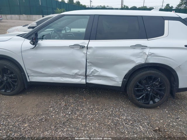 2023 Mitsubishi Outlander Se Black Edition S-awc მანქანა იყიდება აუქციონზე, vin: JA4J4UA80PZ058646, აუქციონის ნომერი: 45653702