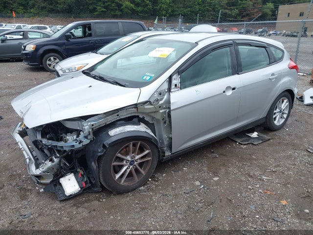 Ford FOCUS SE 2015 1FADP3K20FL226534 Image 2