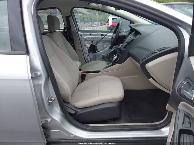 Ford FOCUS SE 2015 1FADP3K20FL226534 Image 5