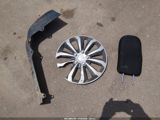 45653786 :رقم المزاد ، JA4AD2A36EZ005620 vin ، 2014 Mitsubishi Outlander Es مزاد بيع