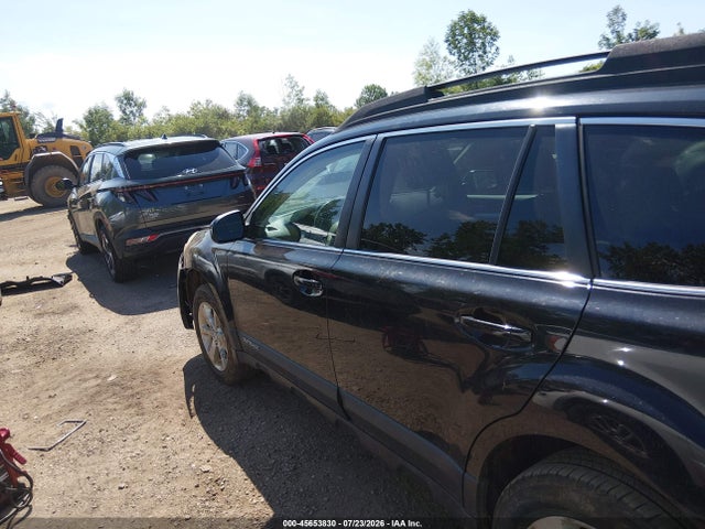 2014 Subaru Outback 2.5i Premium მანქანა იყიდება აუქციონზე, vin: 4S4BRBCC8E3325741, აუქციონის ნომერი: 45653830