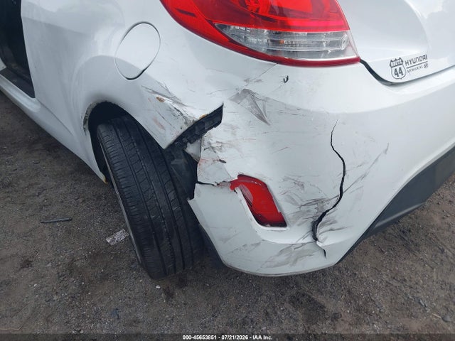 45653851 :رقم المزاد ، KMHTC6AD2DU172257 vin ، 2013 Hyundai Veloster Base W/black مزاد بيع
