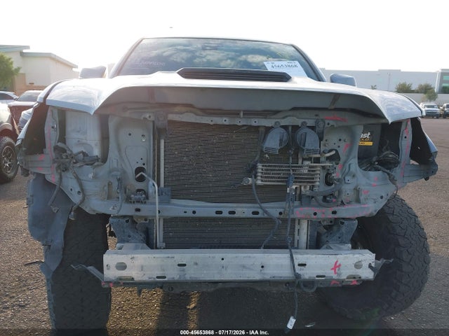 3TMBZ5DN2KM021224 Toyota Tacoma Trd Sport