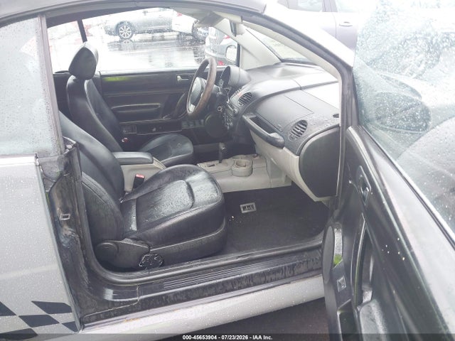 Продажа на аукционе авто 2004 Volkswagen New Beetle Gls, vin: 3VWCM31Y44M323605, номер лота: 45653904