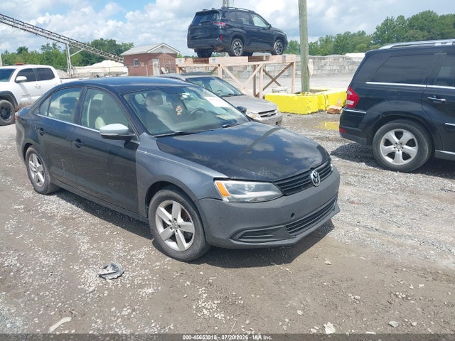 45653918 :رقم المزاد ، 3VWLL7AJ5EM310022 vin ، 2014 Volkswagen Jetta 2.0l Tdi مزاد بيع