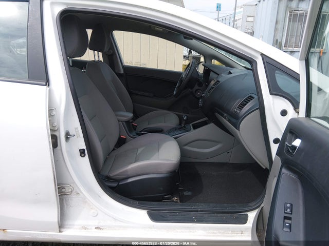 45653928 :رقم المزاد ، KNAFX4A64G5533155 vin ، 2016 Kia Forte Lx مزاد بيع