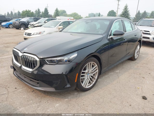 BMW 540i Xdrive 2024 WBA63FJ02RCR15394 Image 2