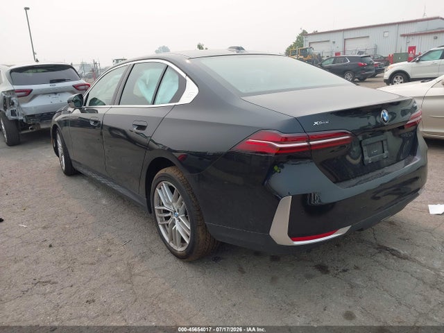BMW 540i Xdrive 2024 WBA63FJ02RCR15394 Image 3