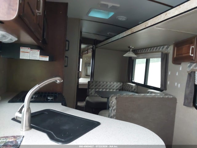 Keystone Outback 2017 4YDT32427HB453072 Image 8