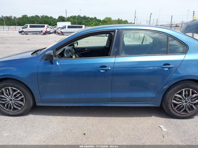 3VW267AJ0GM228642 Volkswagen Jetta 1.4t S