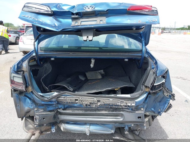 3VW267AJ0GM228642 Volkswagen Jetta 1.4t S