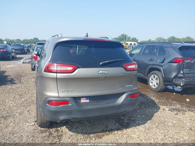 Продаж на аукціоні авто 2017 Jeep Cherokee Latitude, vin: 1C4PJMCB4HW611769, номер лоту: 45654076