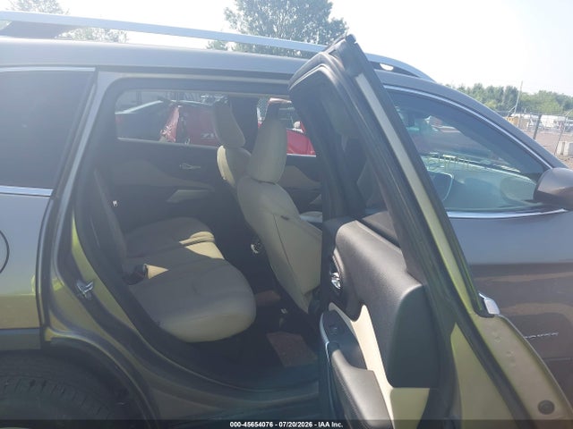 Продаж на аукціоні авто 2017 Jeep Cherokee Latitude, vin: 1C4PJMCB4HW611769, номер лоту: 45654076