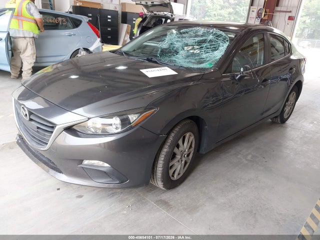 Mazda Mazda3 I Touring 2014 JM1BM1V7XE1182512 Image 2