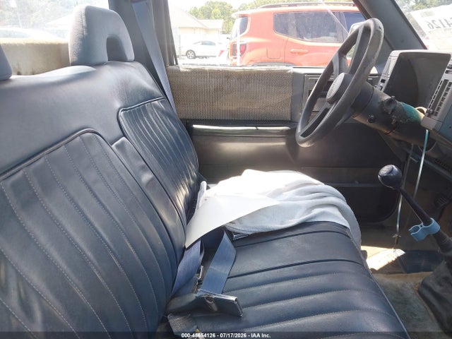 45654126 :رقم المزاد ، 1GTCS14R8N2517094 vin ، 1992 Gmc Sonoma مزاد بيع