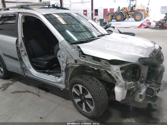 Subaru Forester 2.5i Premium 2018 JF2SJAGC1JH504122 Image 6