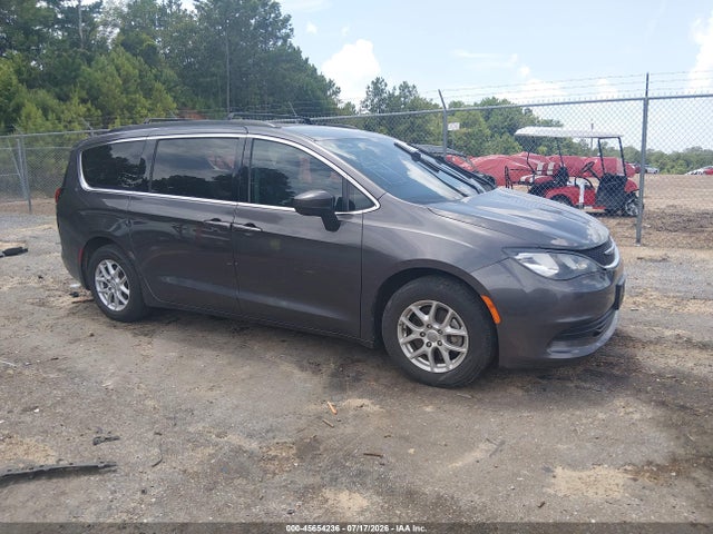 2020 Chrysler Voyager Lxi მანქანა იყიდება აუქციონზე, vin: 2C4RC1DG3LR156989, აუქციონის ნომერი: 45654236