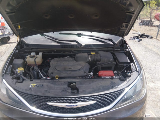 Продаж на аукціоні авто 2020 Chrysler Voyager Lxi, vin: 2C4RC1DG3LR156989, номер лоту: 45654236