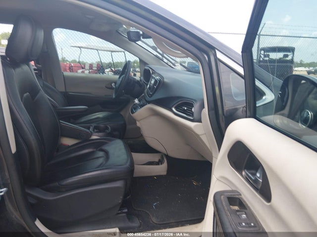 Продаж на аукціоні авто 2020 Chrysler Voyager Lxi, vin: 2C4RC1DG3LR156989, номер лоту: 45654236