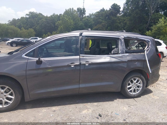 Продаж на аукціоні авто 2020 Chrysler Voyager Lxi, vin: 2C4RC1DG3LR156989, номер лоту: 45654236