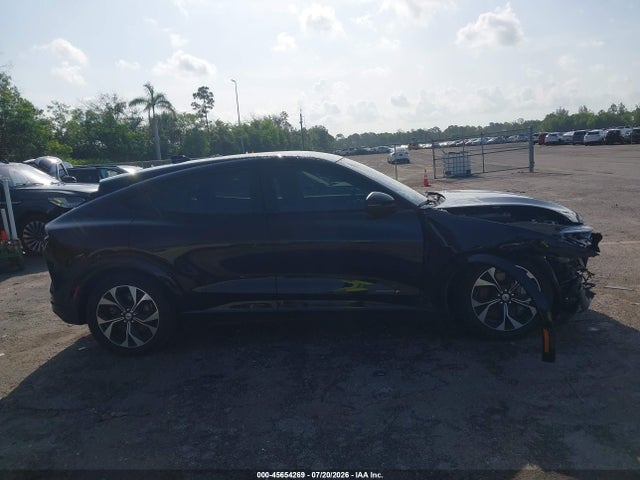 Продажа на аукционе авто 2022 Ford Mustang Mach-e Premium, vin: 3FMTK3RM9NMA38941, номер лота: 45654269