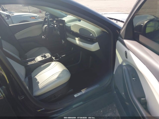 Продажа на аукционе авто 2022 Ford Mustang Mach-e Premium, vin: 3FMTK3RM9NMA38941, номер лота: 45654269