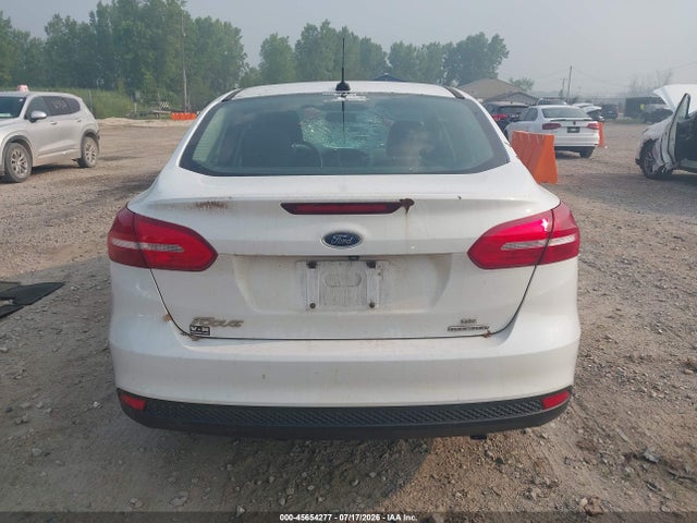 Ford FOCUS SE 2016 1FADP3F2XGL298045 Image 16